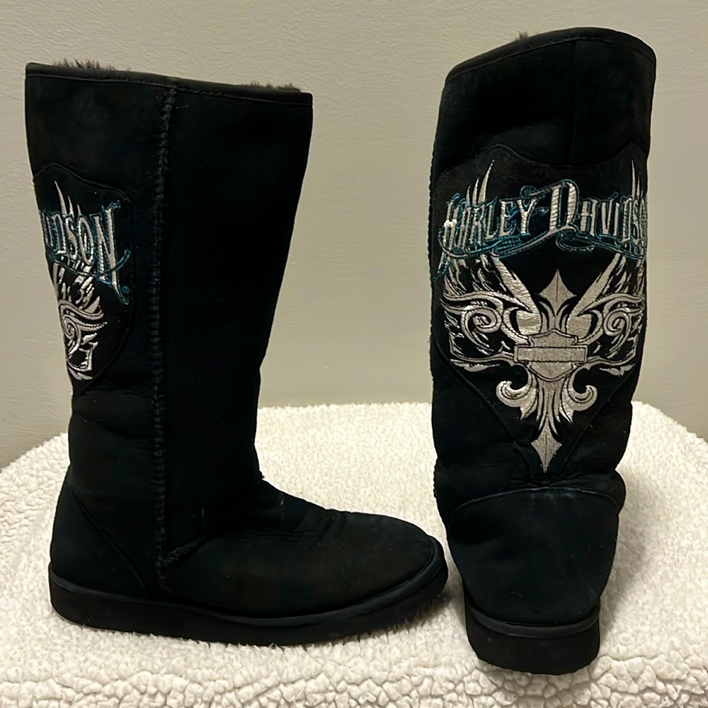 Harley-Davidson suede boots with sherpa lining women’s size 6.